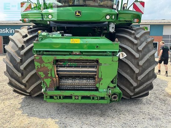 Cosechadora de Cereal - John Deere - 8700