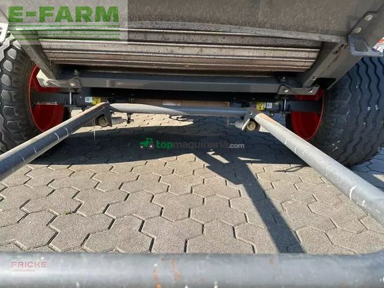 Empacadora gigant - Claas - rollant 620 rc