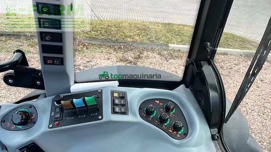 Tractor agrícola - New Holland - t 4.100 f schmalspur obstbau weinbau F