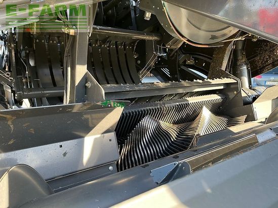 Empacadora gigant - Claas - quadrant 5300 rc