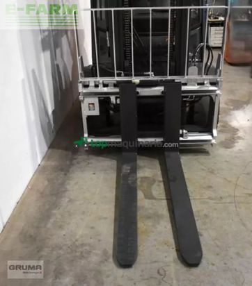 Elevadora - Linde - h 35 d 1202-01
