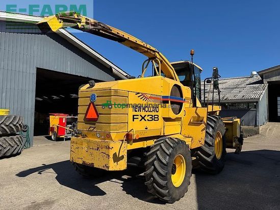 Cosechadora de Cereal - New Holland - fx38