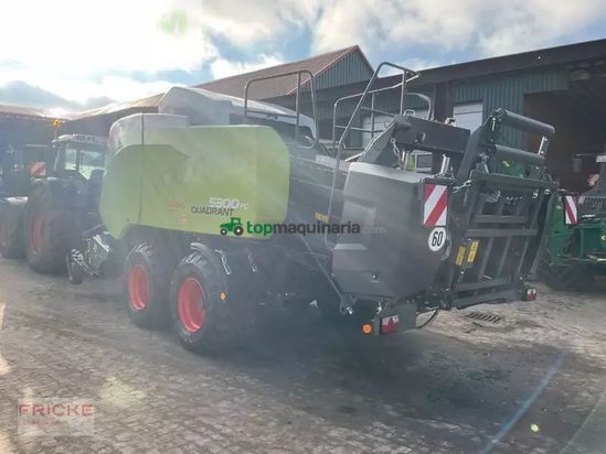 Empacadora gigant - Claas - quadrant 5300 evolution fc