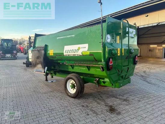 Remolqu esparcidor - Keenan - 140