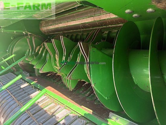 Empacadora gigant - John Deere - v 451 m