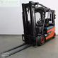 Elevadora - Linde - e 25 ion 387
