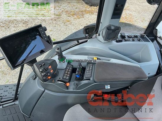 Tractor agrícola - Valtra - g 135 v 1b9