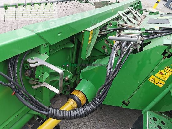 Cosechadora de Cereal - John Deere - t560