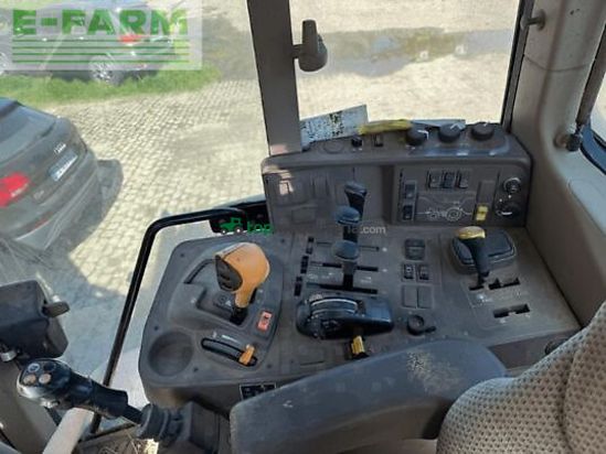 Tractor agrícola - John Deere - 6135m