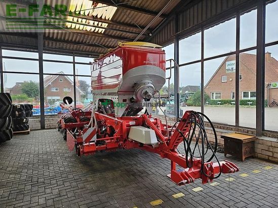 Sembradora - Pöttinger - terrasem 3000 dz