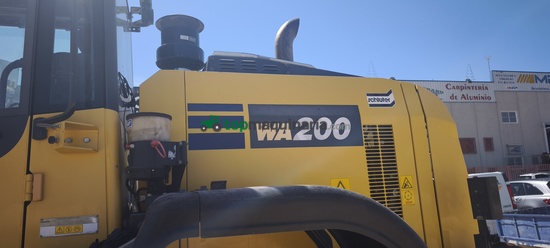 Pala cargadora Komatsu WA200-8