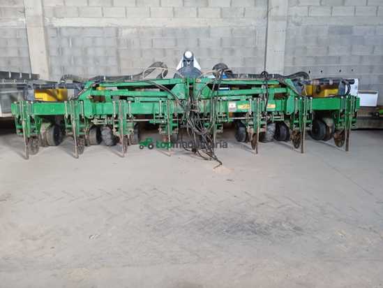 Sembradora John Deere modelo 1700 Max Emerge XP