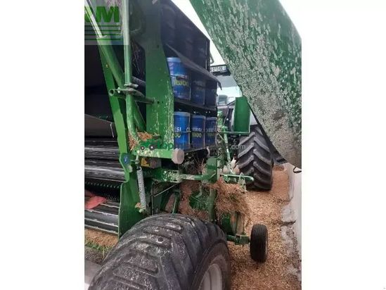 Empacadora gigant - McHale - v6-750-mk4