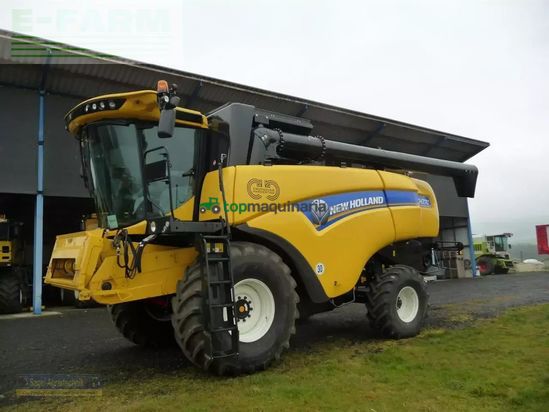 Cosechadora de Cereal - New Holland - ch7.70 stage 5