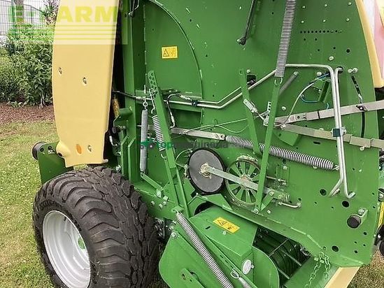 Empacadora gigant - Krone - bellima f 130