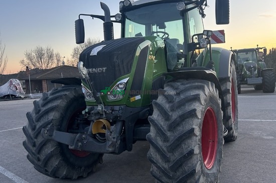 TRACTOR FENDT 824 Profi Plus