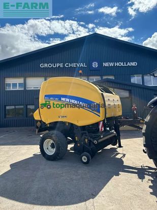 Empacadora gigant - New Holland - rolt belt 180 superfeed
