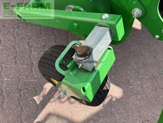 Empacadora gigant - John Deere - v461m - paket für rundballenpr