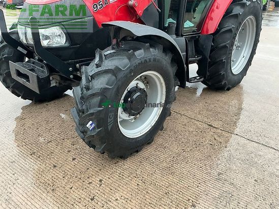 Tractor agrícola - Case IH - 95a tractor (st25756)