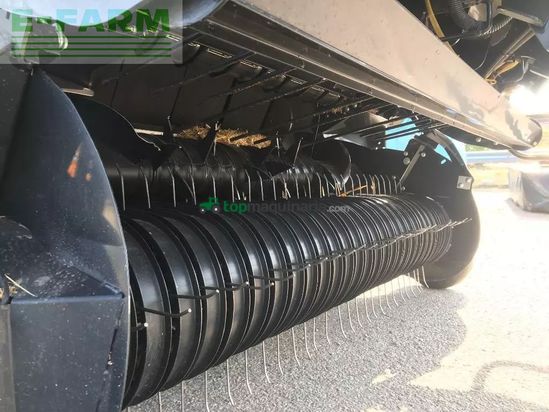 Empacadora gigant - New Holland - roll belt 180