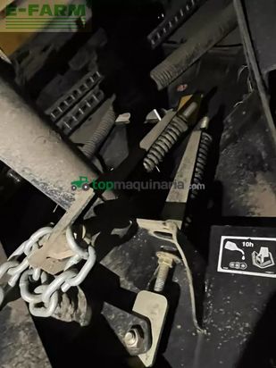 Empacadora gigant - New Holland - roll-belt 180 superfeed