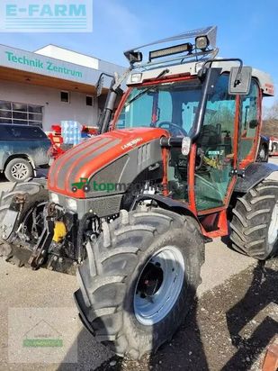 Tractor agrícola -  - mounty v100