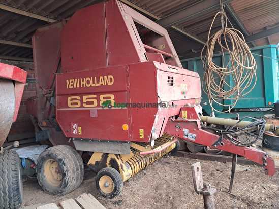 Rotoempacadora  New Holland  658