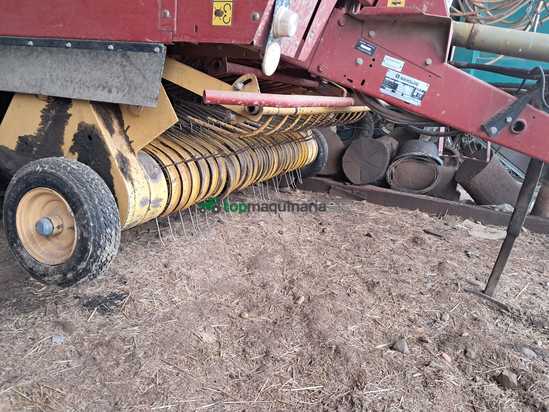 Rotoempacadora  New Holland  658