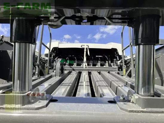 Empacadora gigant - Claas - quadrant 5200 fc evolution