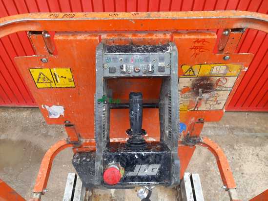 Tijera JLG 2030ES