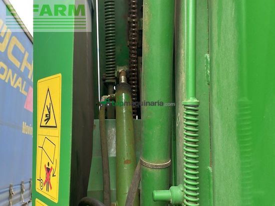 Empacadora gigant - John Deere - 590