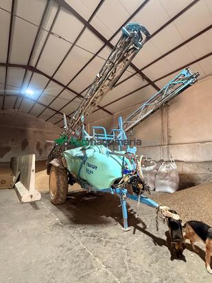 Pulverizador arrastrado Berthoud tracker 32-34 