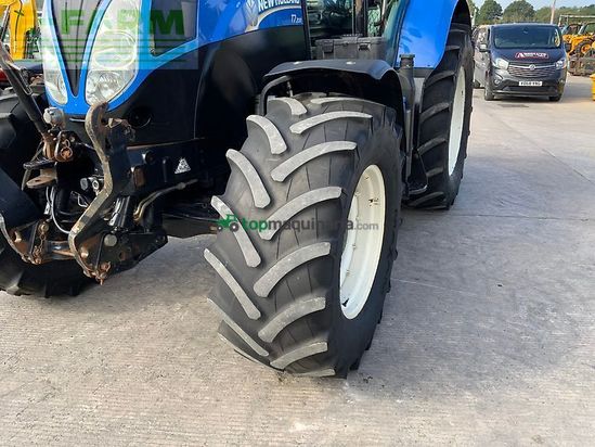 Tractor agrícola - New Holland - t7.200 tractor (st27355)