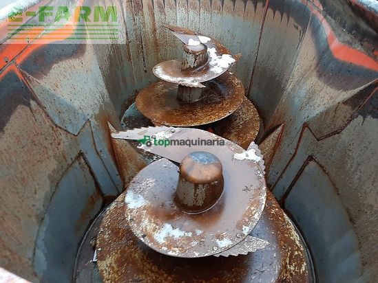 Remolqu esparcidor - Kuhn - profile 1670 select