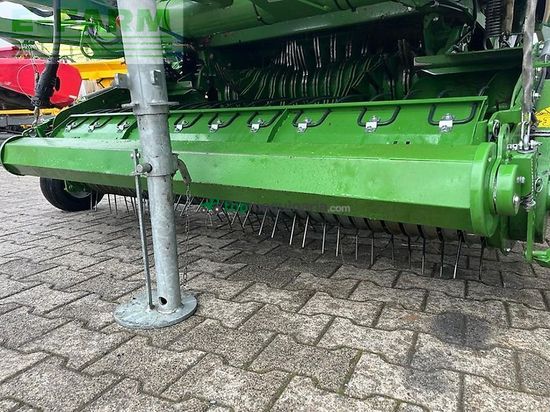 Empacadora gigant - Krone - comprima f 125 xc