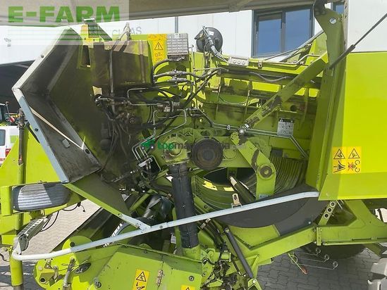 Empacadora gigant - Claas - quadrant 2200