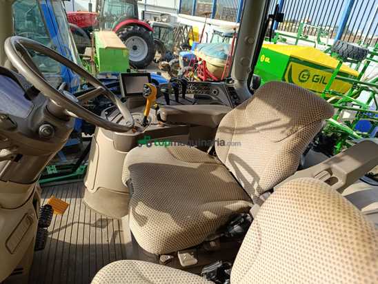 Tractor agrícola - John Deere - 6215R