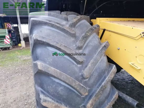 Cosechadora de Cereal - New Holland - cx6080
