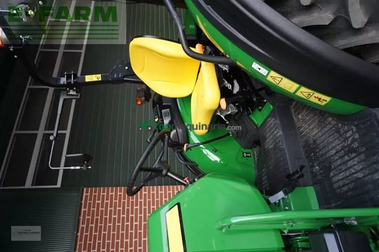 Tractor agrícola - John Deere - 5050e neumaschine