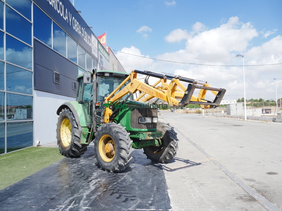 Tractor agrícola - John Deere - 6320