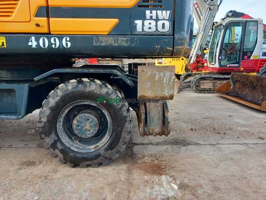 Excavadora HYUNDAI HW180