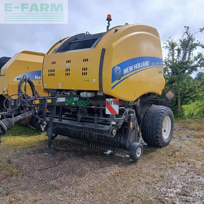 Empacadora gigant - New Holland - rb180 cropcutter