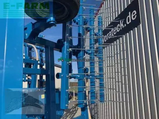 Combinado de siembra -  - wiesenstriegel mit gps nachsaatgerät 6m