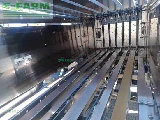 Empacadora gigant - Claas - quadrant 5300 fc evolution