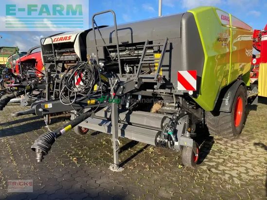 Empacadora gigant - Claas - rollant 630 rc uniwrap