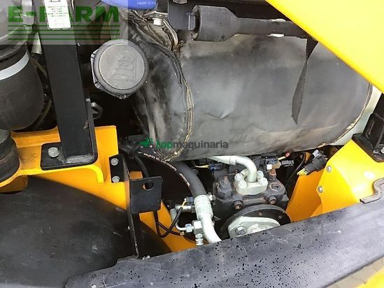 Minicargadora - JCB - tm 220