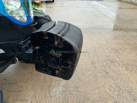 Tractor agrícola - New Holland - t7.210 tractor (st25435)