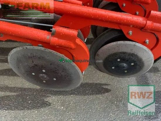 Sembradora directa - Kuhn - combiliner venta lc302 (55+10,2 ha)
