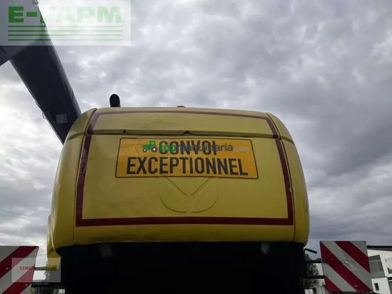 Cosechadora de Cereal - New Holland - cx 880