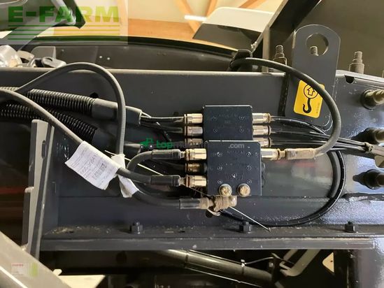 Empacadora gigant - Claas - quadrant 4000